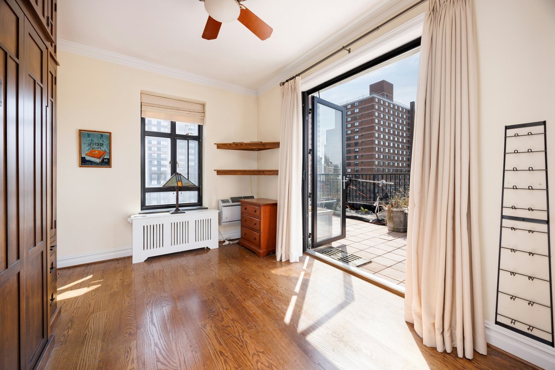 Co Op in New York, New York, United States 5 - 16747252