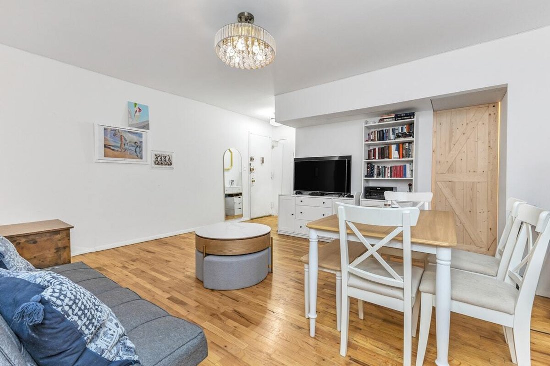 Co Op in New York, New York, United States 2 - 16748340