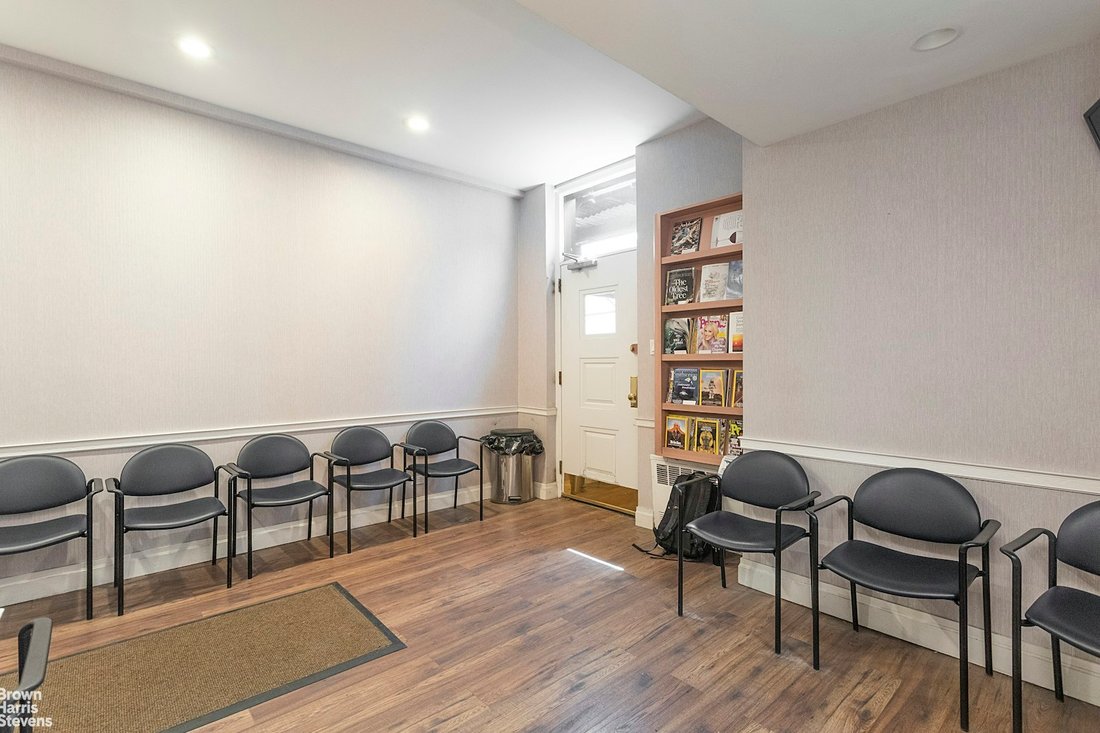 Co Op in New York, New York, United States 3 - 16748392