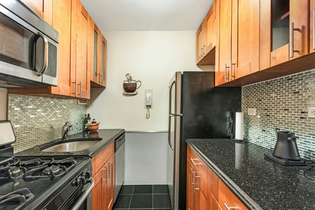 Co Op in New York, New York, United States 3 - 16748440