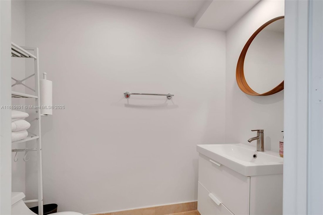 Condo in Miami, Florida, United States 5 - 16746838