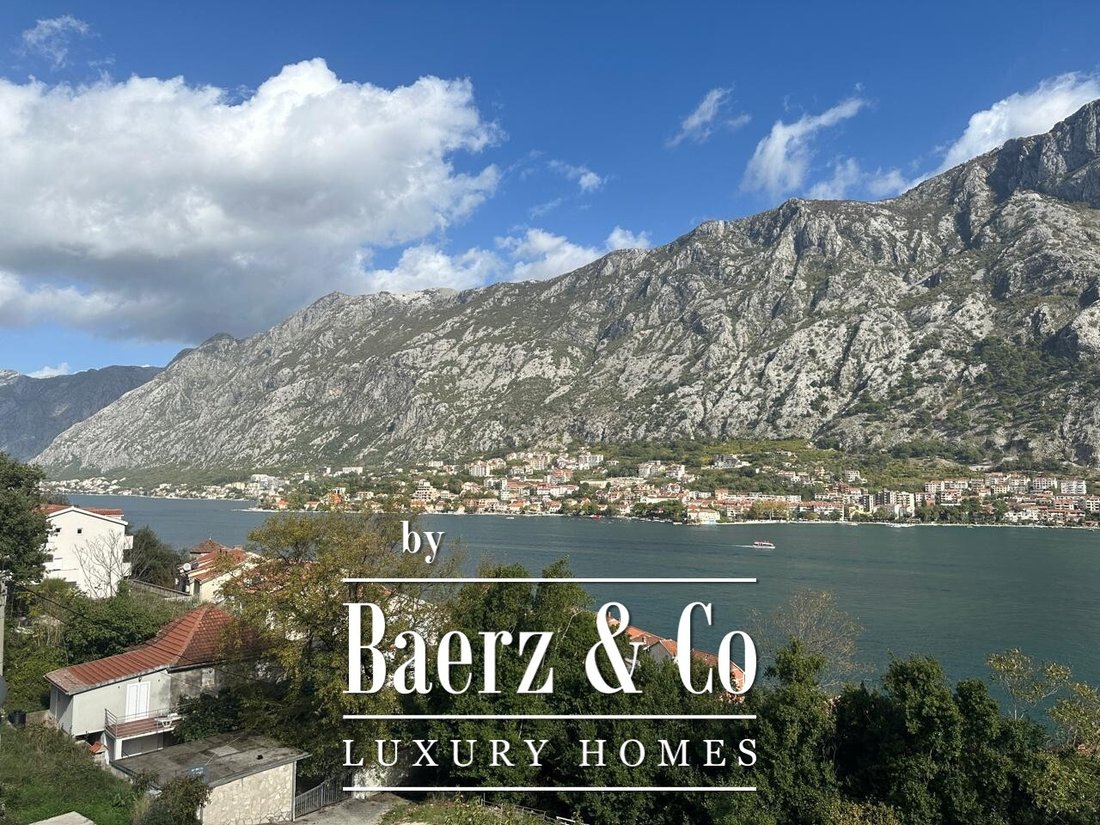 Villa in Dragalj, Kotor Municipality, Montenegro 4 - 16751360
