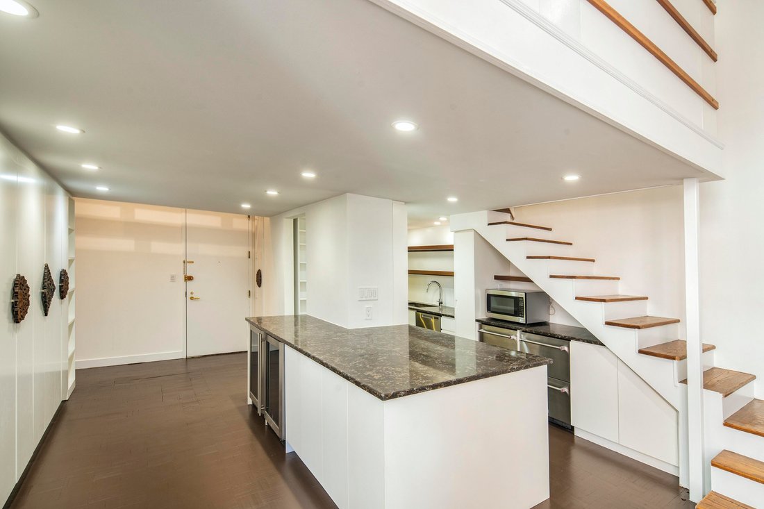 Condo in New York, New York, United States 4 - 16748206