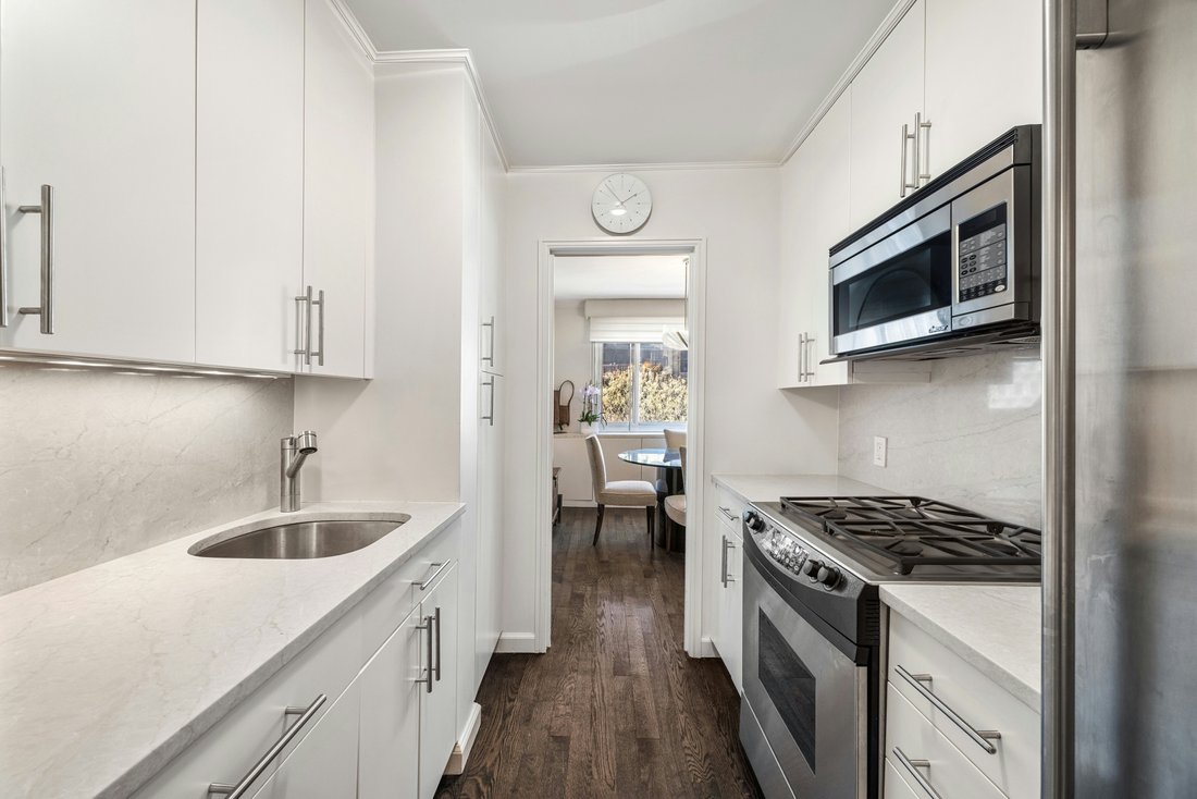 Co Op in New York, New York, United States 4 - 16748372