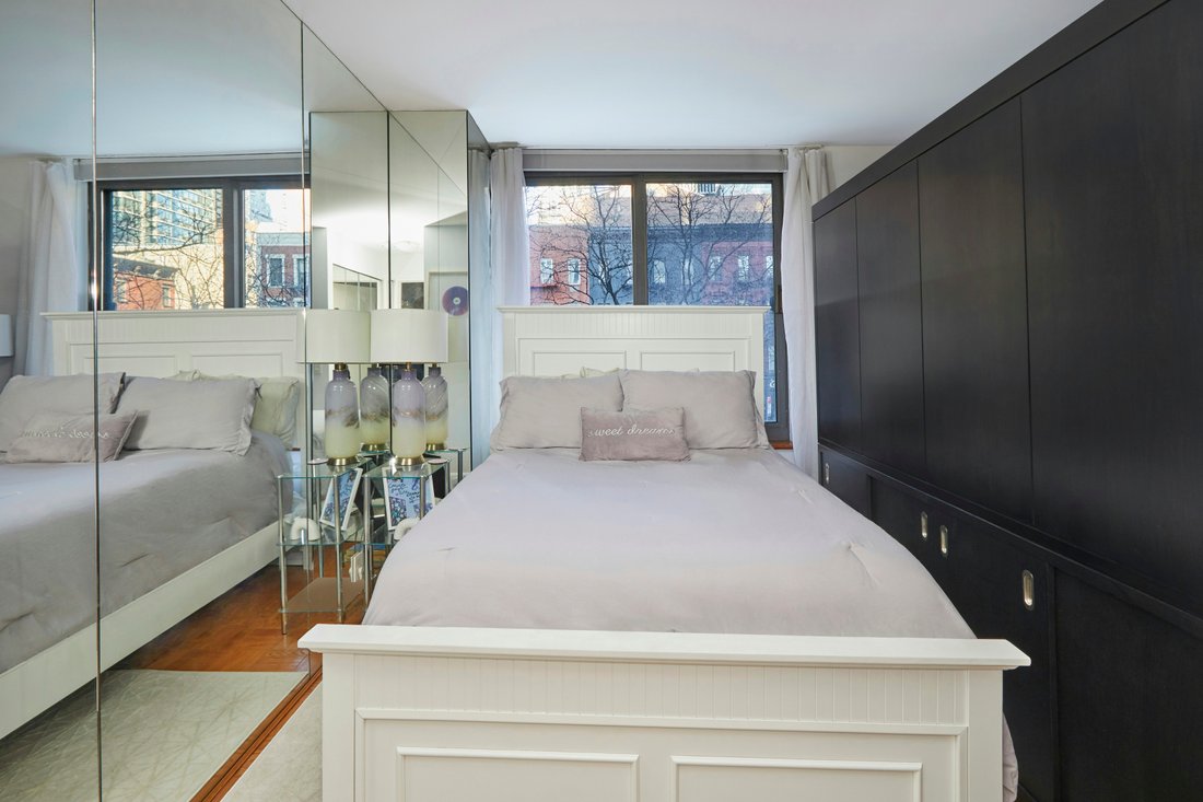 House in New York, New York, United States 4 - 16748493