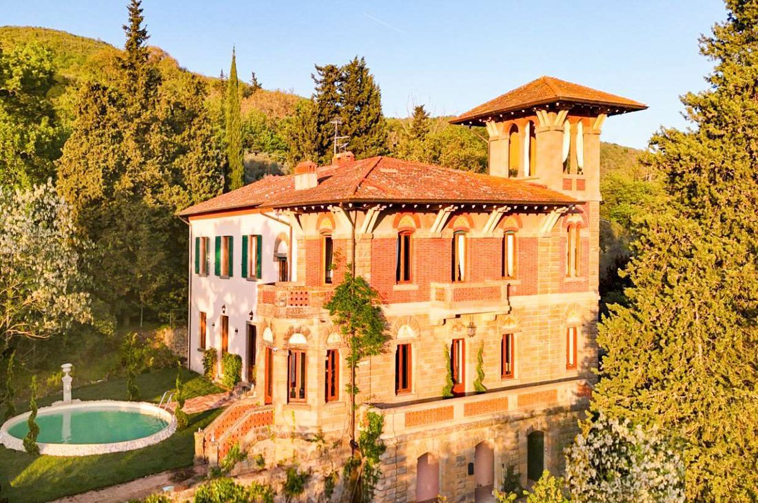 Villa in Loro Ciuffenna, Tuscany, Italy 1 - 16749423