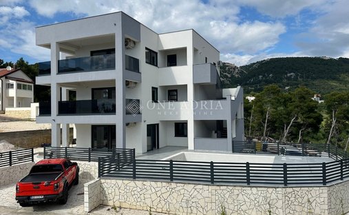 Apartment in Banjol, Primorje-Gorski Kotar County, Croatia 1