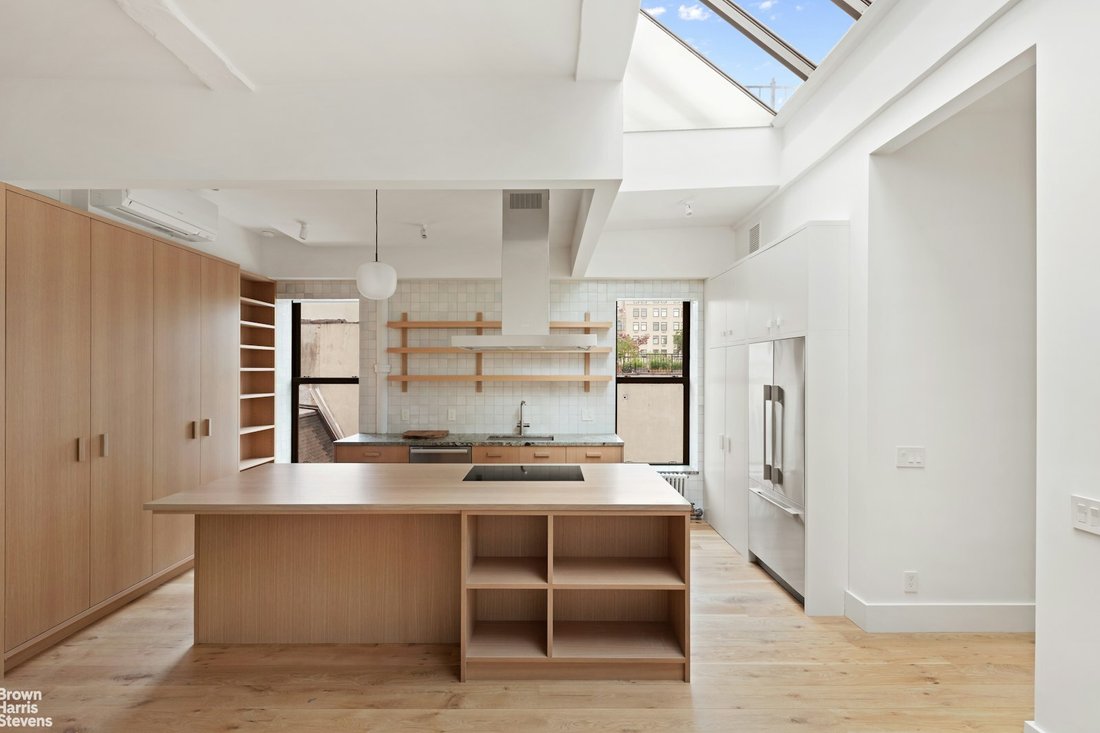 Co Op in New York, New York, United States 4 - 16746974