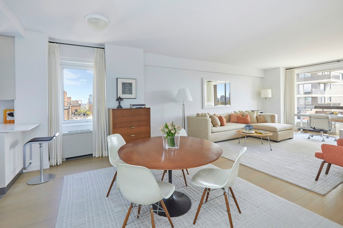 House in New York, New York, United States 3 - 16748005