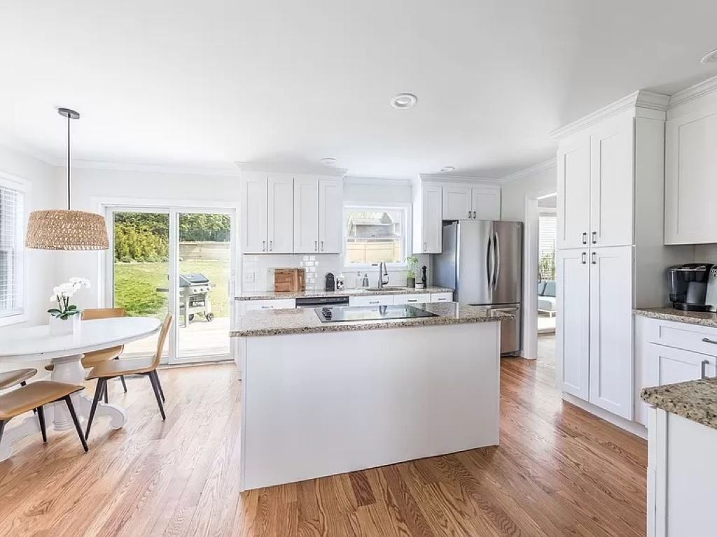 Southampton, New York, United States 5 - 16749677