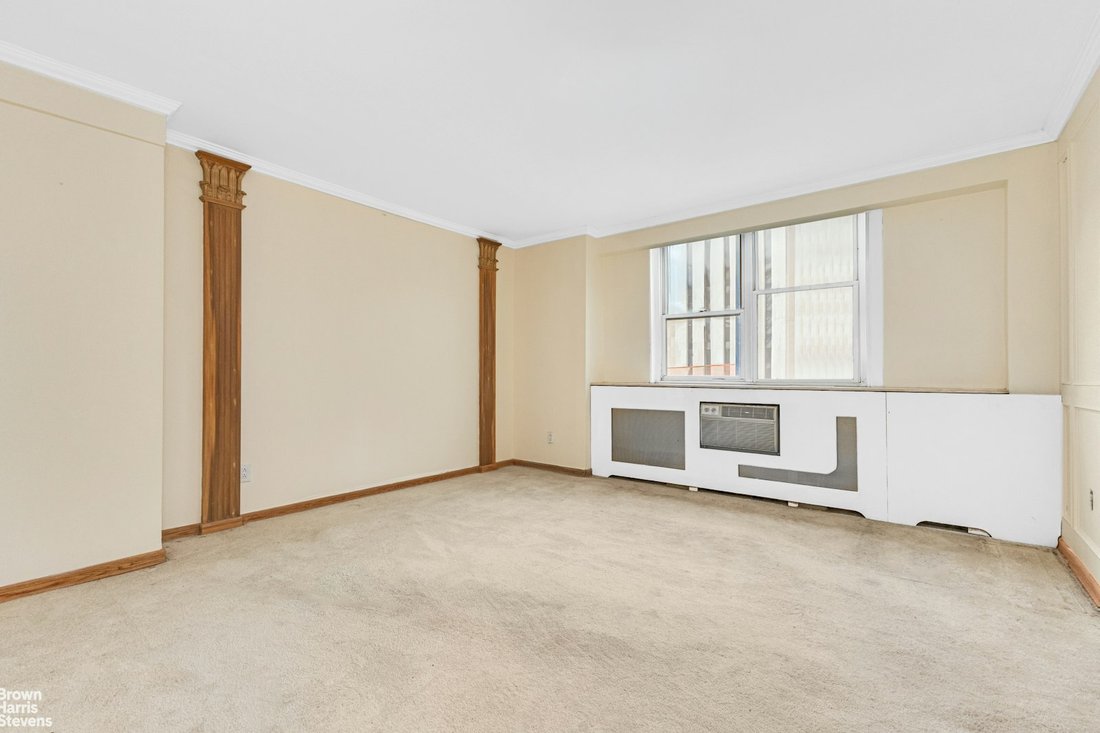 House in New York, New York, United States 5 - 16748187