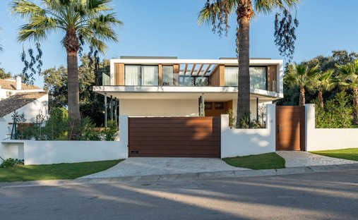 Villa in Sotogrande, San Roque, Andalusia 1