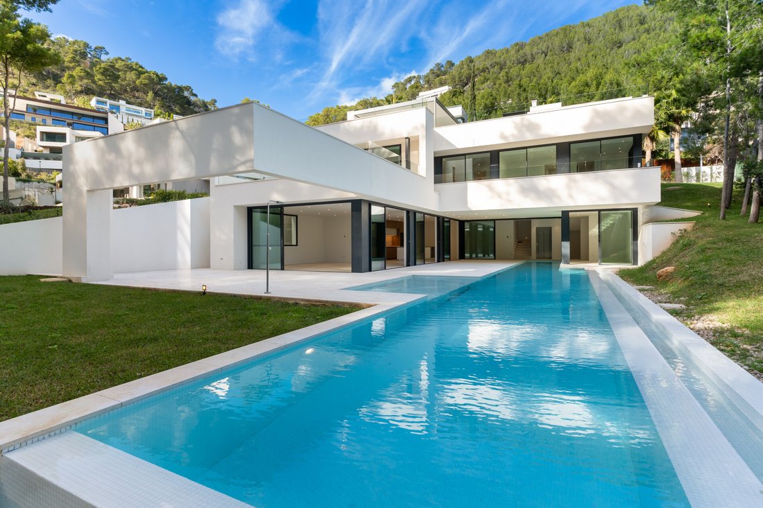 Villa in Son Vida, Palma, Balearic Islands 1 - 15526937