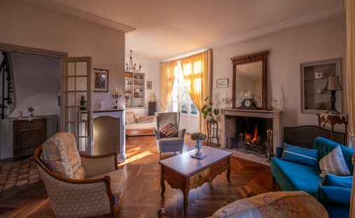 Castle for Sale in Chazé-sur-Argos, Pays de la Loire, France