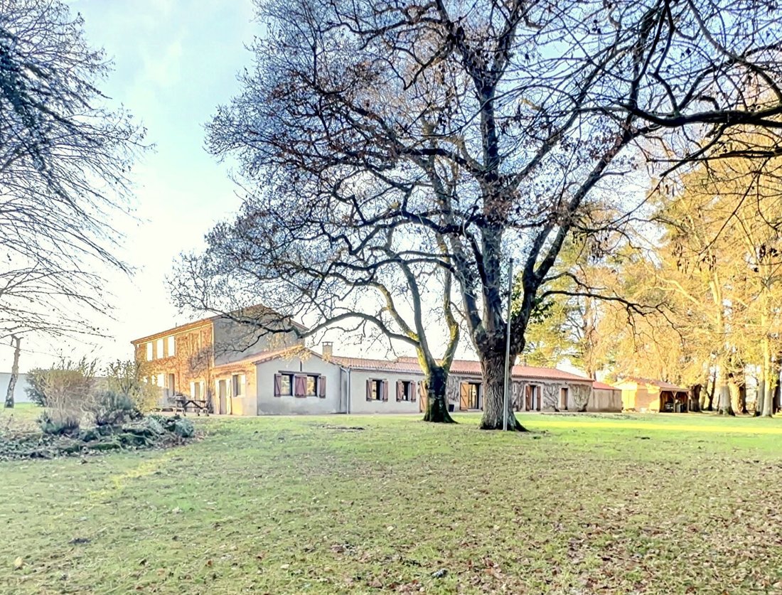 House in La Chapelle-Basse-Mer, Divatte-sur-Loire, France 1 - 16746306