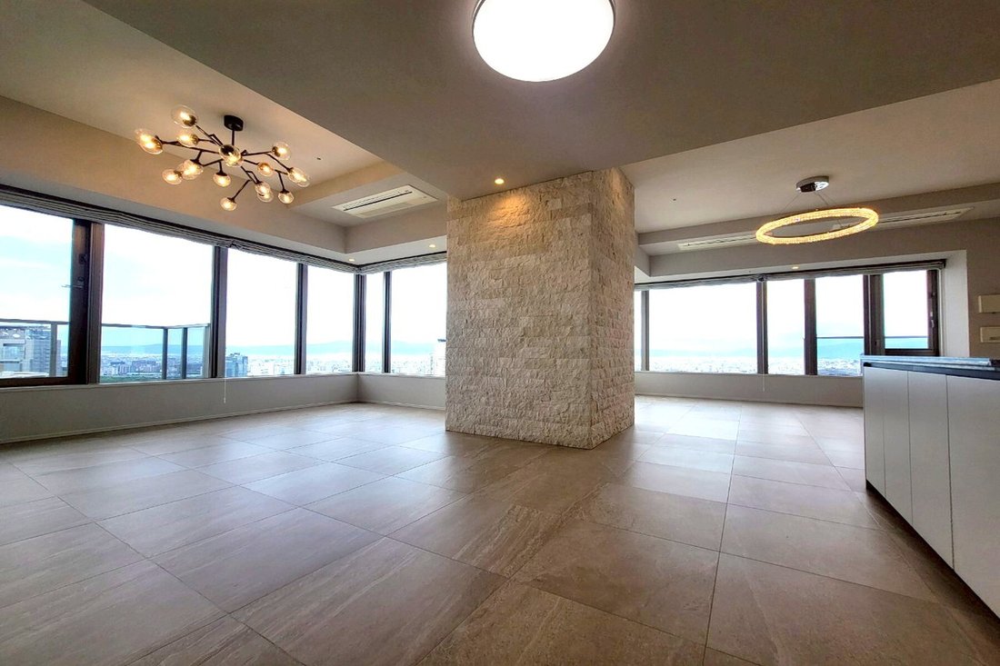 Condo in Osaka, Osaka, Japan 2 - 16751834