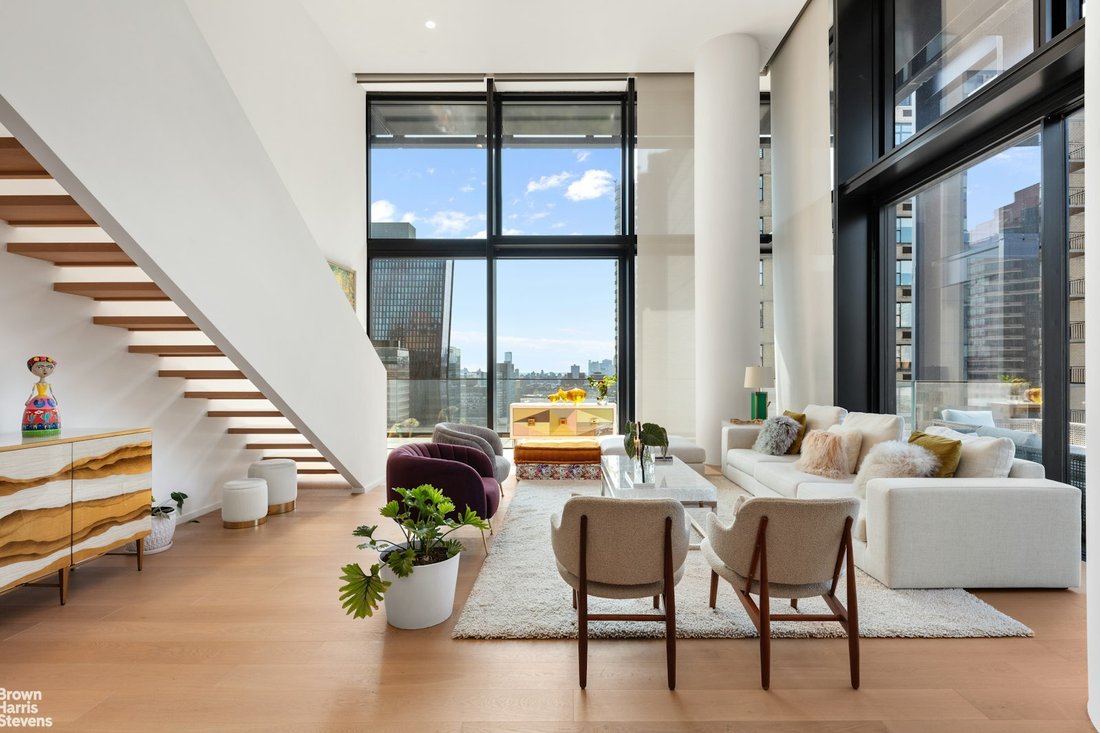 House in New York, New York, United States 4 - 16747597