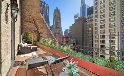House in New York, New York, United States 1