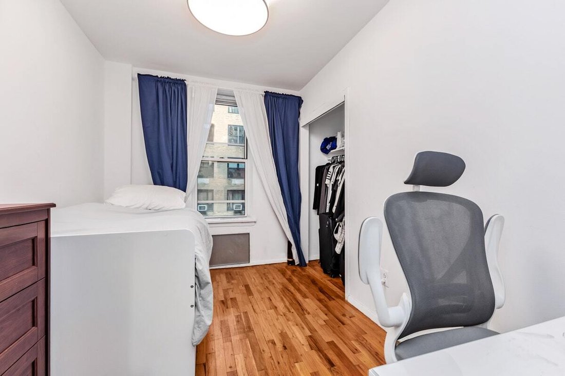 Co Op in New York, New York, United States 5 - 16748340