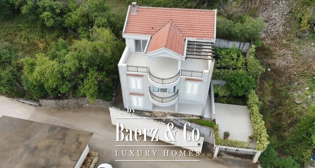Villa in Dragalj, Kotor Municipality, Montenegro 2 - 16751360