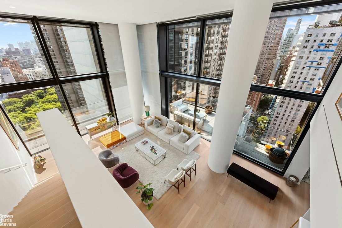 House in New York, New York, United States 5 - 16747597
