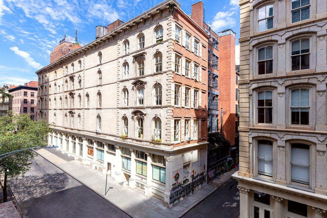 Condo in New York, New York, United States 2 - 16748021