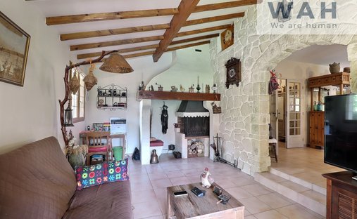Castle for Sale in Mauguio, Occitanie, France