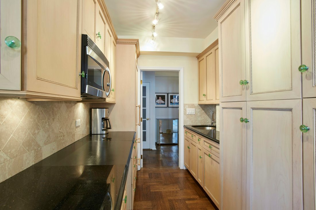 Co Op in New York, New York, United States 5 - 16748047