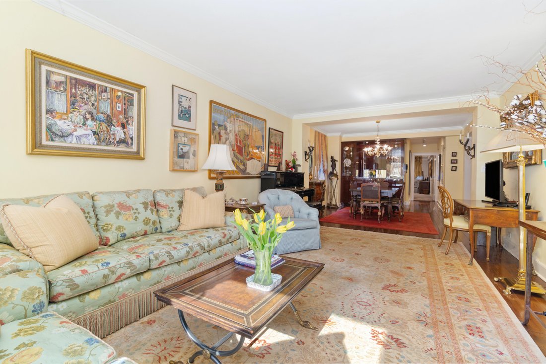 House in New York, New York, United States 2 - 16748109