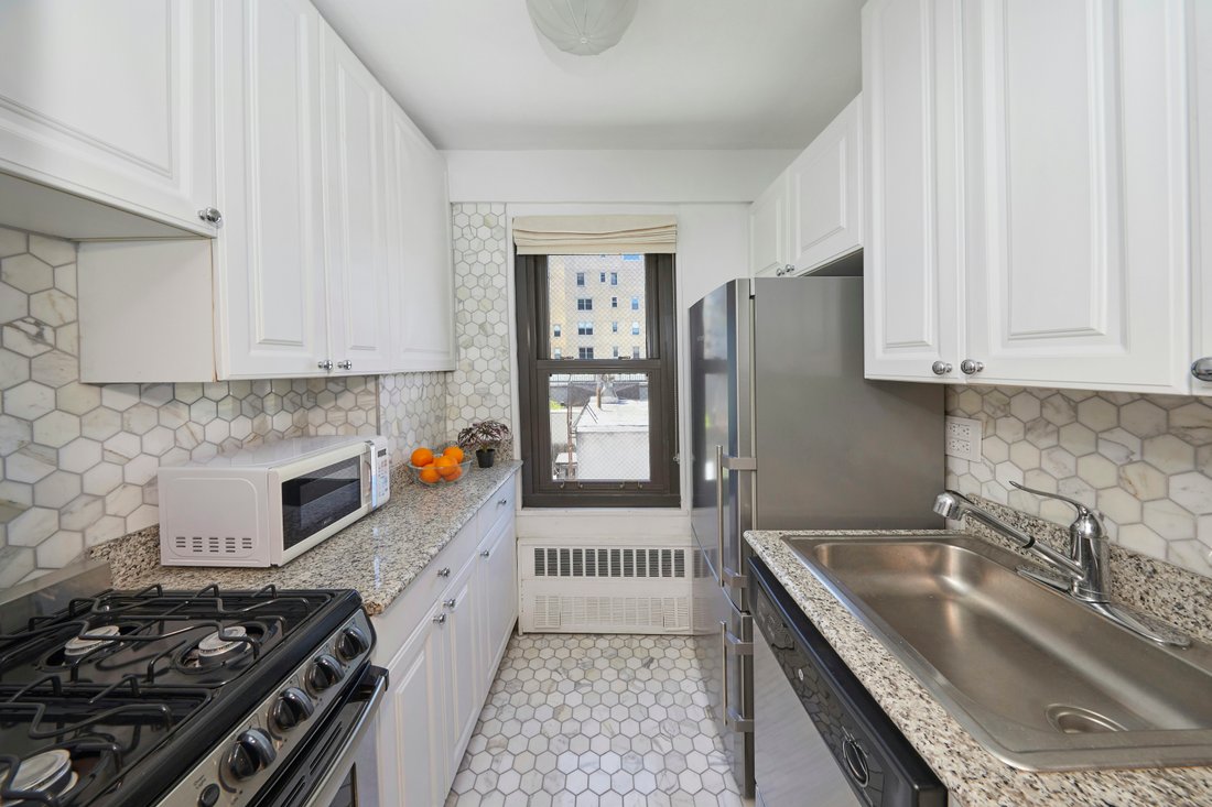 Co Op in New York, New York, United States 3 - 16748529