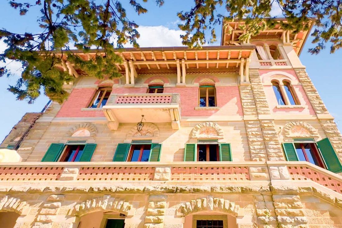 Villa in Loro Ciuffenna, Tuscany, Italy 2 - 16749423