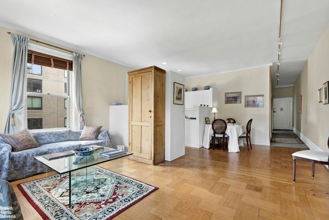 Co Op in New York, New York, United States 3 - 16748472