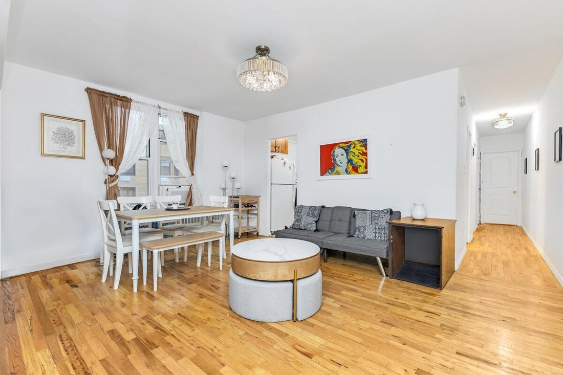 Co Op in New York, New York, United States 1 - 16748340