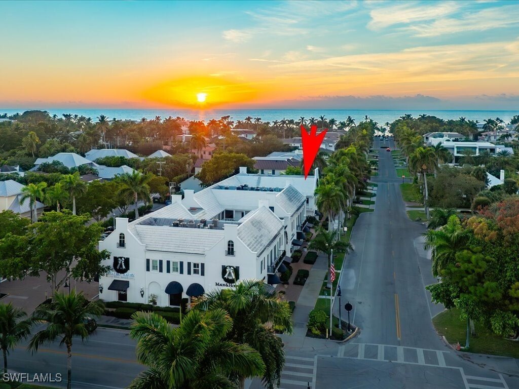 Condo in Naples, Florida, United States 4 - 16746198