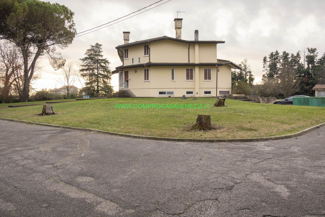 Villa in Preganziol, Veneto, Italy 2 - 16750305