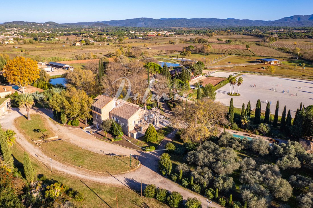Estate in Sud, Vidauban, France 1 - 16248881