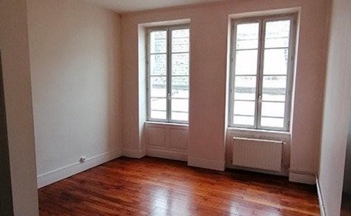 An 18th Century Manor With A Swimming Pool, Outhouses And 6.5 Hectares Of Grounds With A River