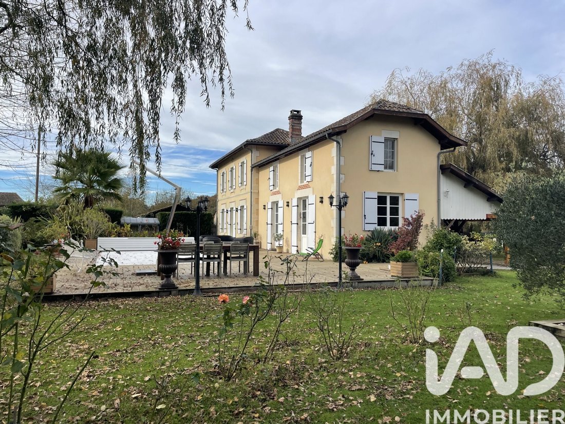 House in Mios, Nouvelle-Aquitaine, France 1 - 16752677