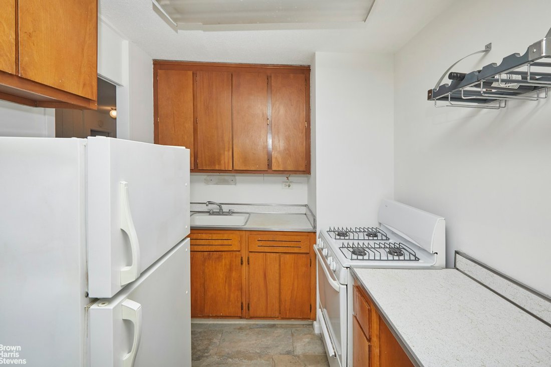 Co Op in New York, New York, United States 4 - 16747078