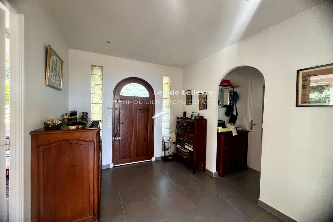 Villa in Les Issambres, Roquebrune-sur-Argens, France 5 - 16751204