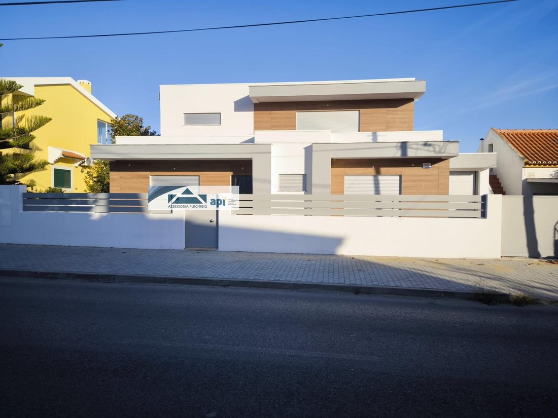 Villa in Azeitao (Sao Lourenco e Sao Simao), Setubal, Portugal 1 - 16751284