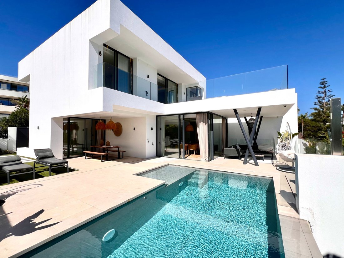 Villa a Estepona, Andalusia, Spagna 1 - 16316171