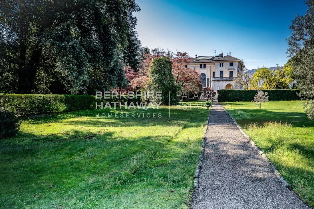 Villa in Verbania, Piedmont, Italy 5 - 16749319