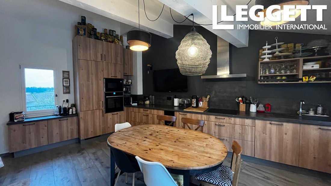 Apartment in Arles, Provence-Alpes-Côte d'Azur, France 4 - 16571397
