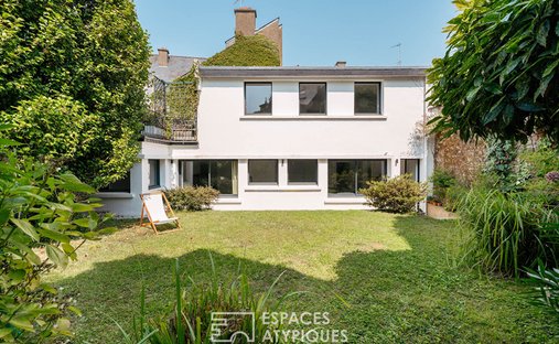 Castle for Sale in Auray, Brittany, France