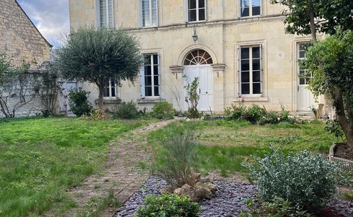 House in Bourgueil, Centre-Val de Loire, France 1