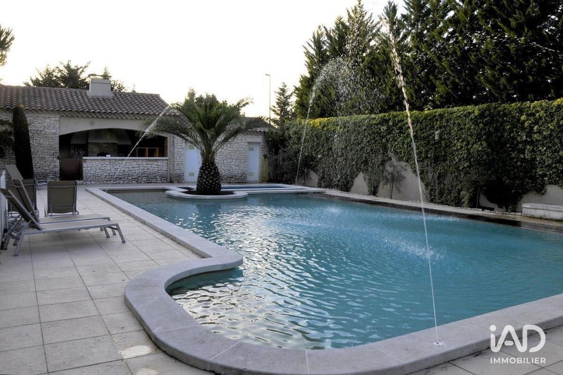 Orgon, Provence-Alpes-Côte d'Azur, France 1 - 16752704