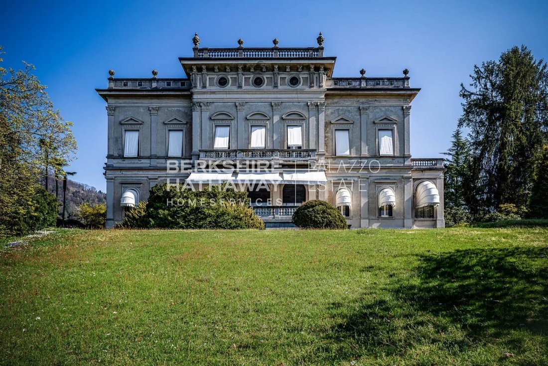 Villa in Verbania, Piedmont, Italy 2 - 16749319
