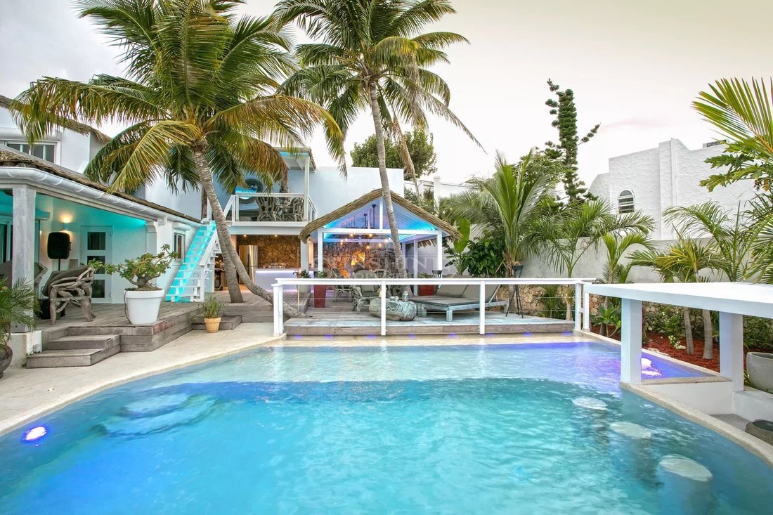 Villa in Simpson Bay, Sint Maarten 1 - 16748772