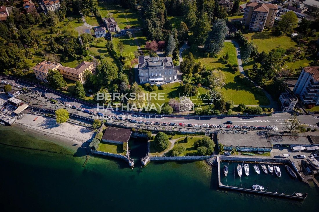 Villa in Verbania, Piedmont, Italy 3 - 16749319